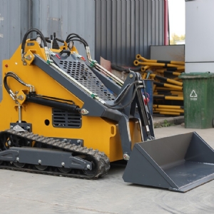 滑移裝載機ST380